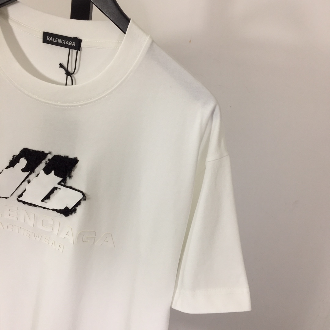 Balenciaga Logo T-Shirt - DesignerGu