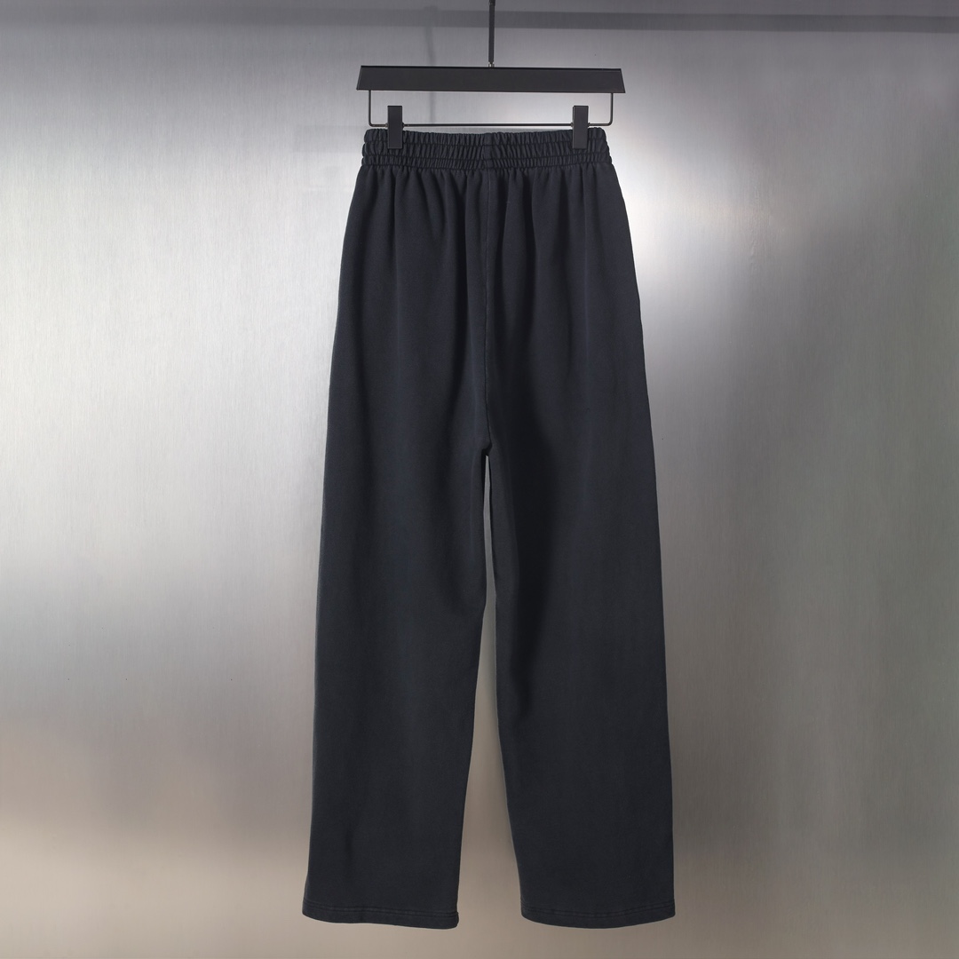 Balenciaga Sweatpants  - DesignerGu