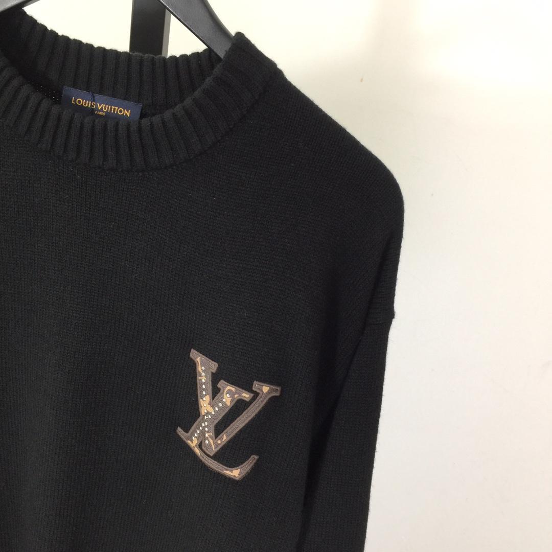 Louis Vuitton Logo Sweater - DesignerGu