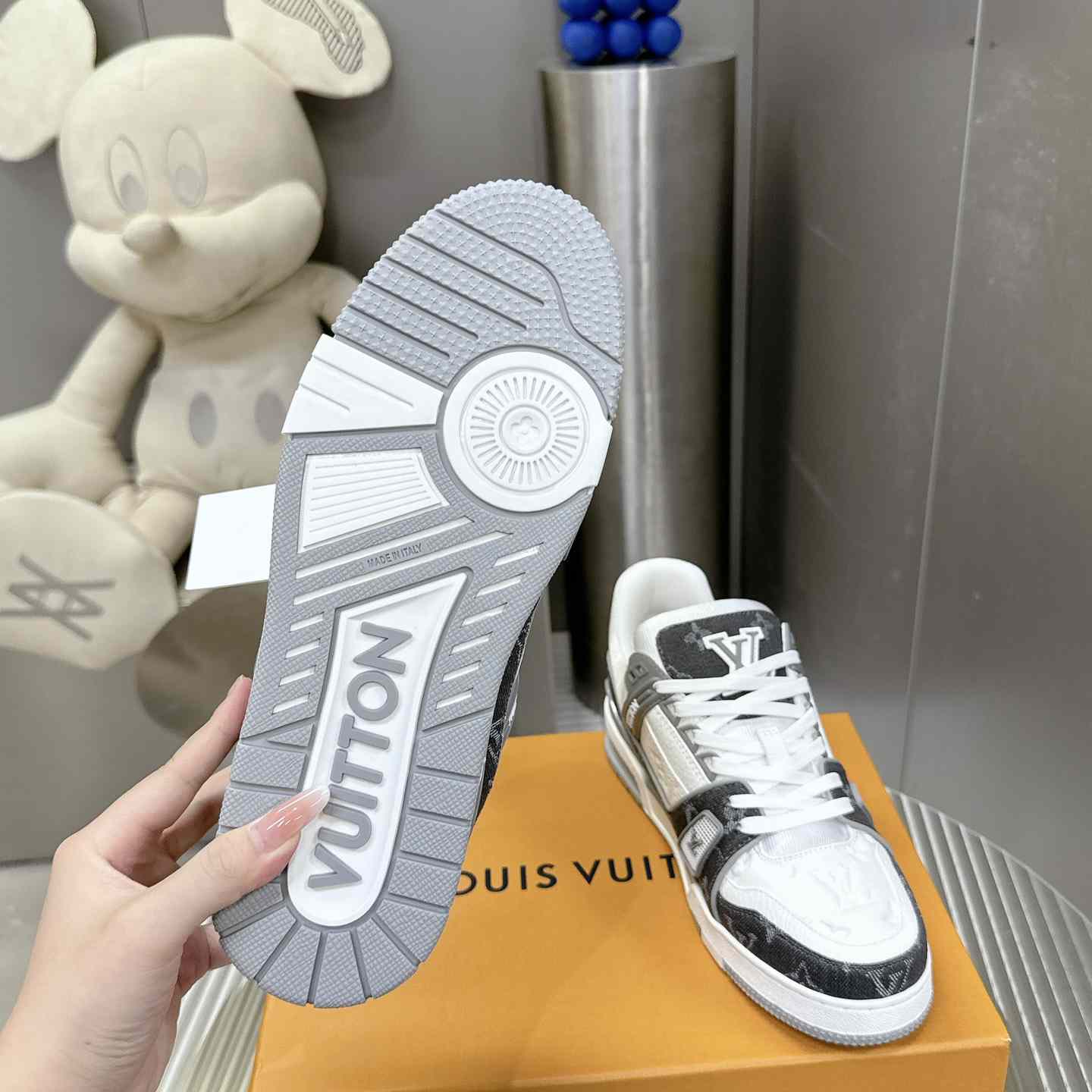 Louis Vuitton LV Trainer Sneaker   1ADF5A - DesignerGu