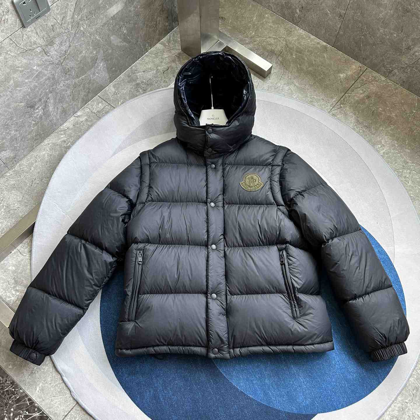 Moncler Cyclone 2-IN-1 Short Down Jacket - DesignerGu