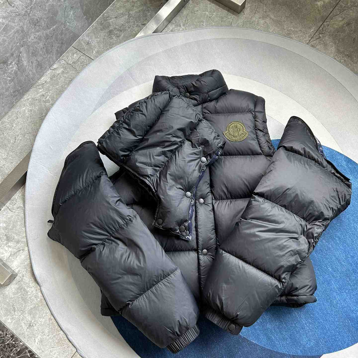 Moncler Cyclone 2-IN-1 Short Down Jacket - DesignerGu