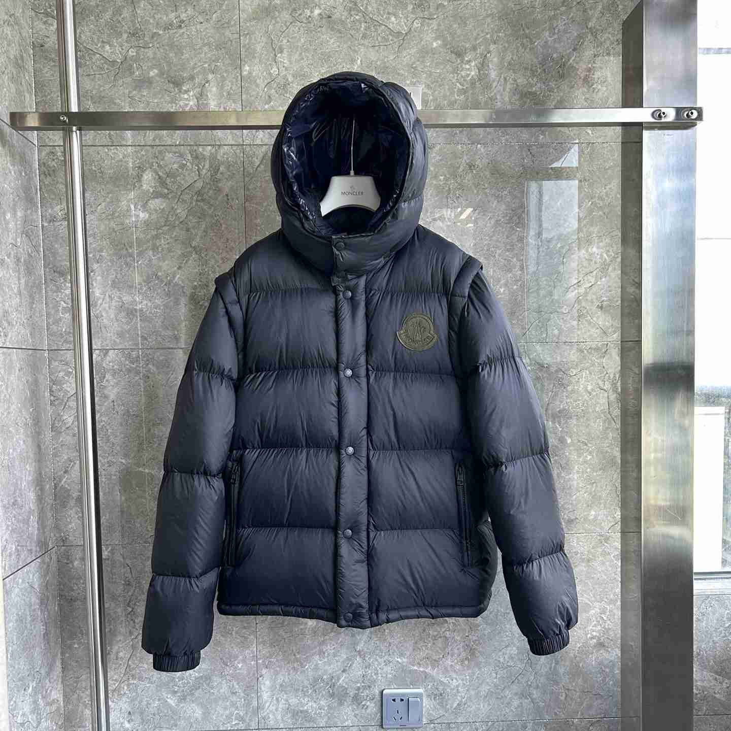 Moncler Cyclone 2-IN-1 Short Down Jacket - DesignerGu