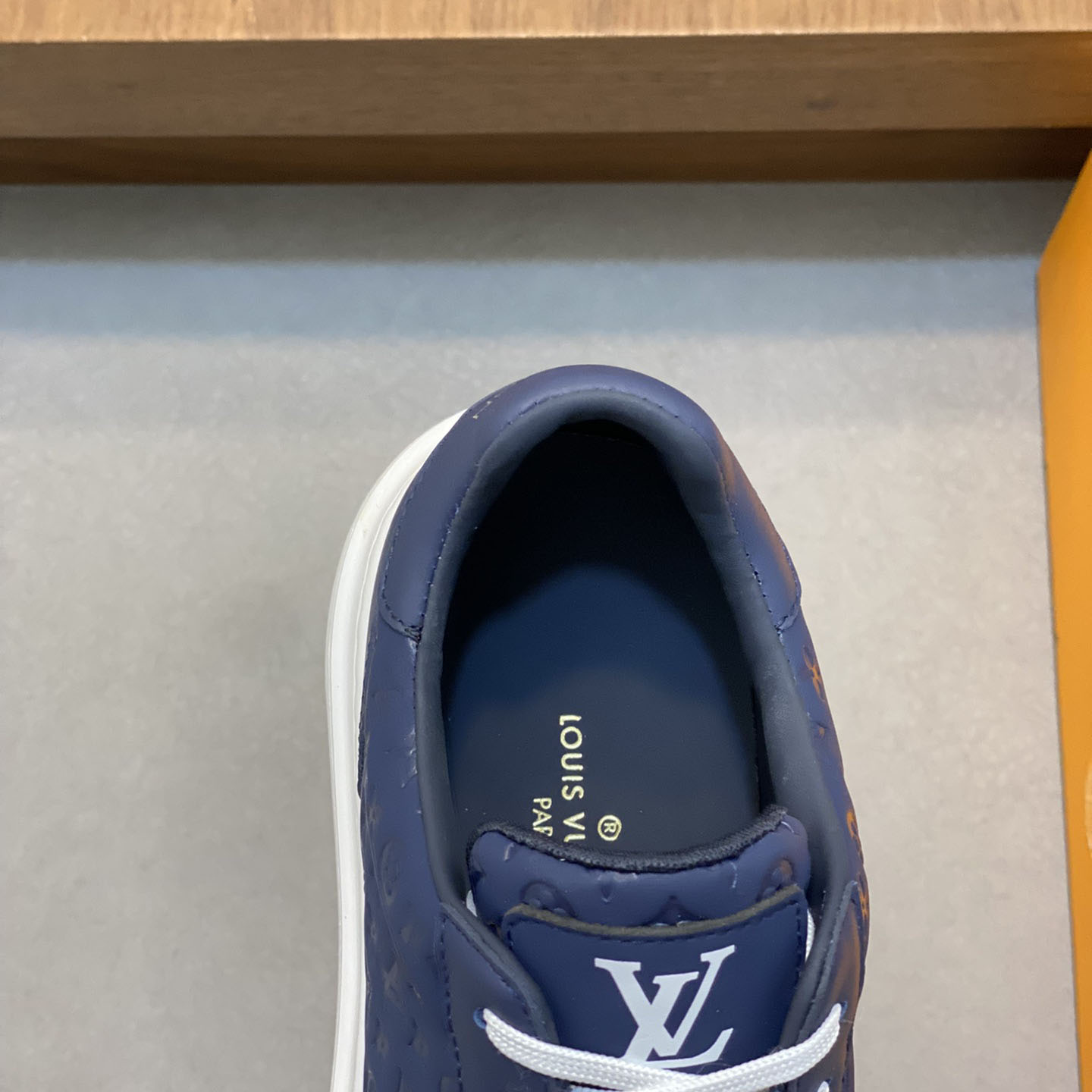 Louis Vuitton Beverly Hills Sneaker   1ADDQL - DesignerGu