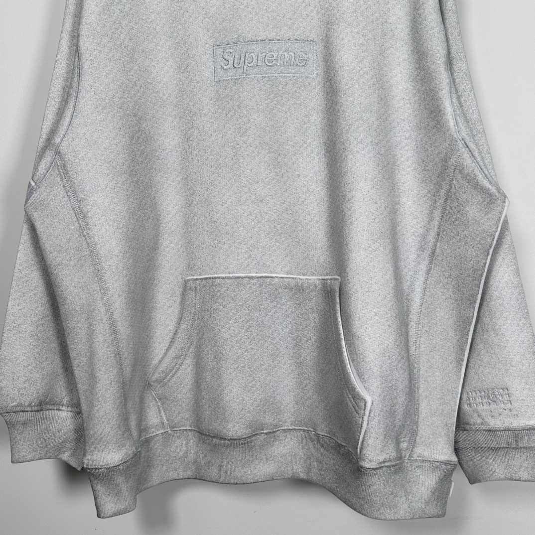 Supreme x MM6 Maison Margiela Foil Box Logo Hoodie - DesignerGu