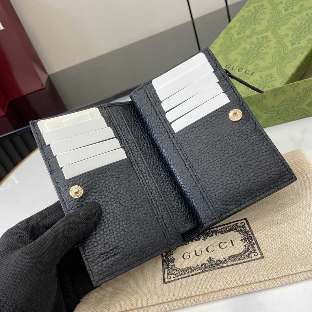 Gucci GG Emblem Zip Key Case - DesignerGu