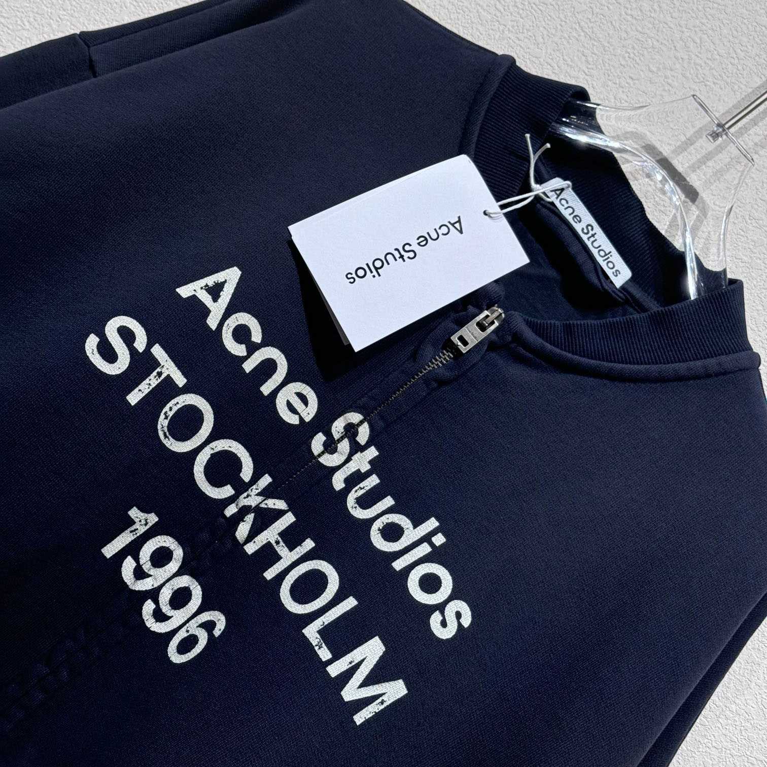 Acne Studios Zip Sweater Logo - DesignerGu