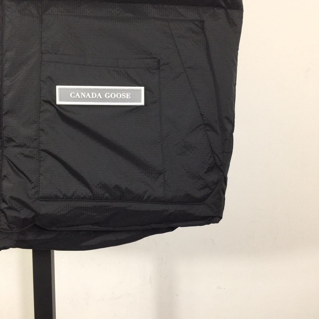 Canada Goose Down Vest - DesignerGu