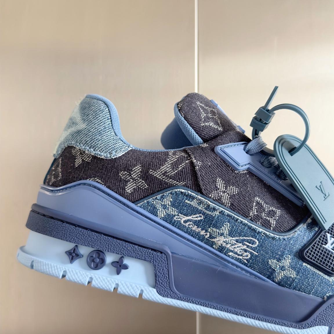 Louis Vuitton LV Trainer Sneaker    - DesignerGu