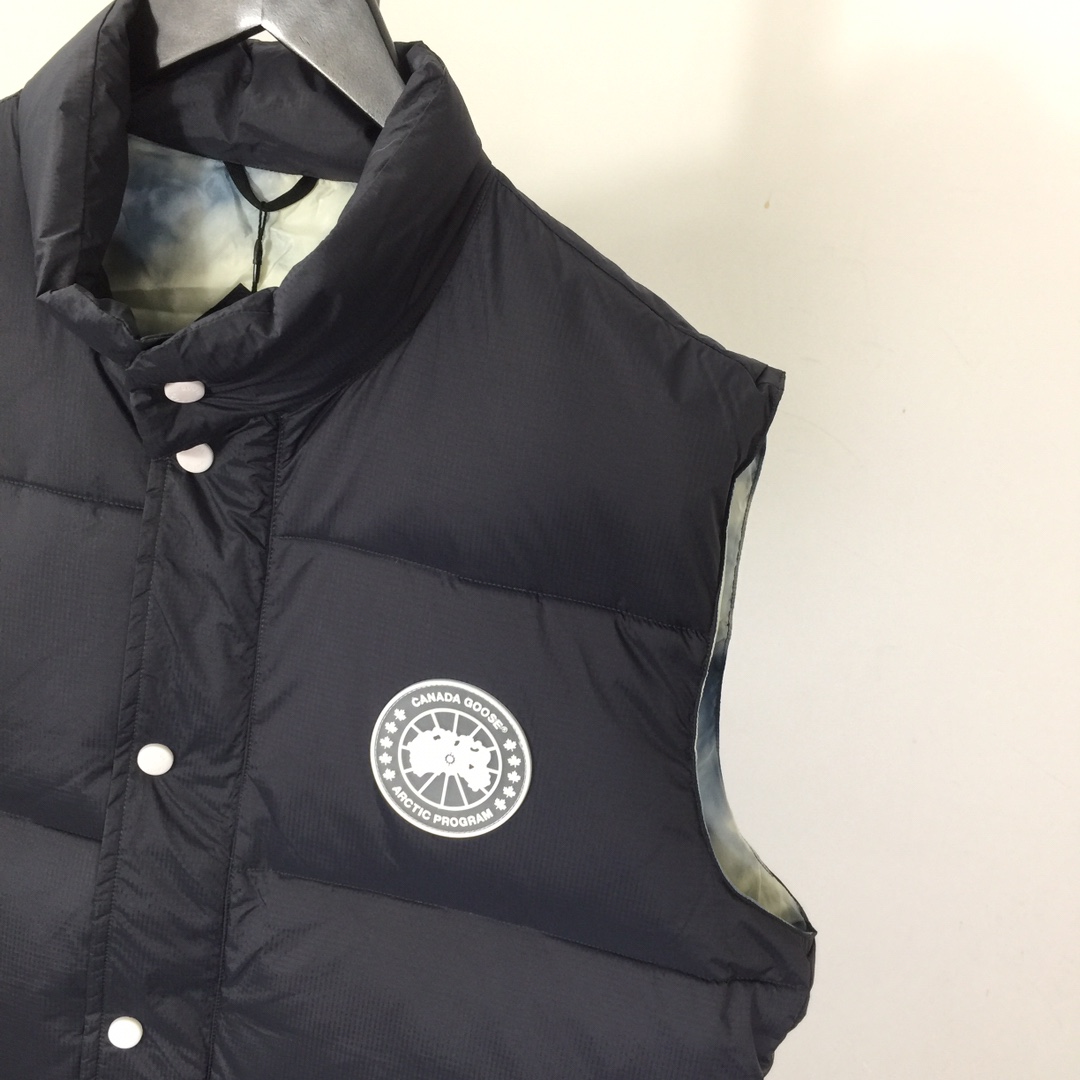 Canada Goose Down Vest - DesignerGu