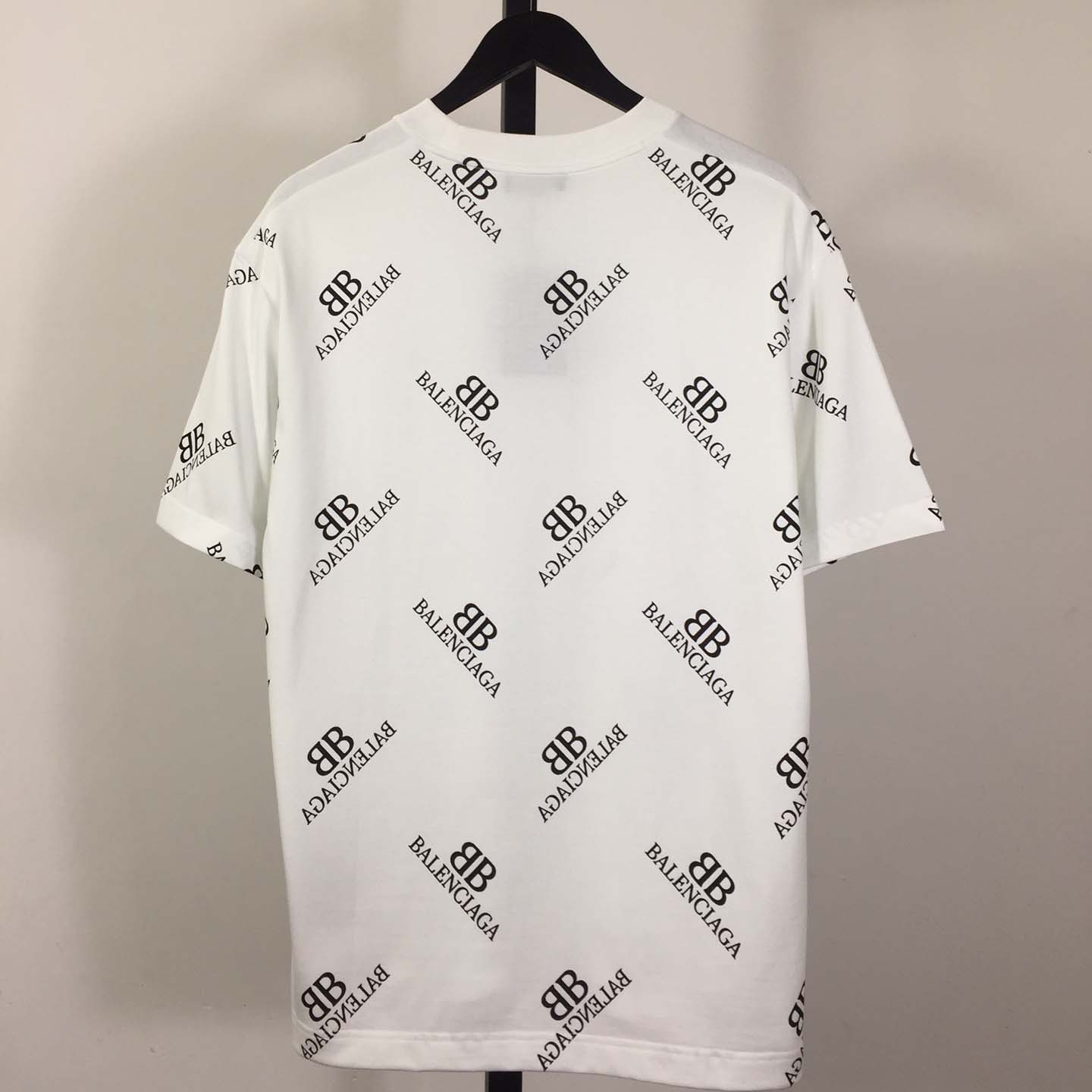 Balenciaga Logo T-Shirt - DesignerGu