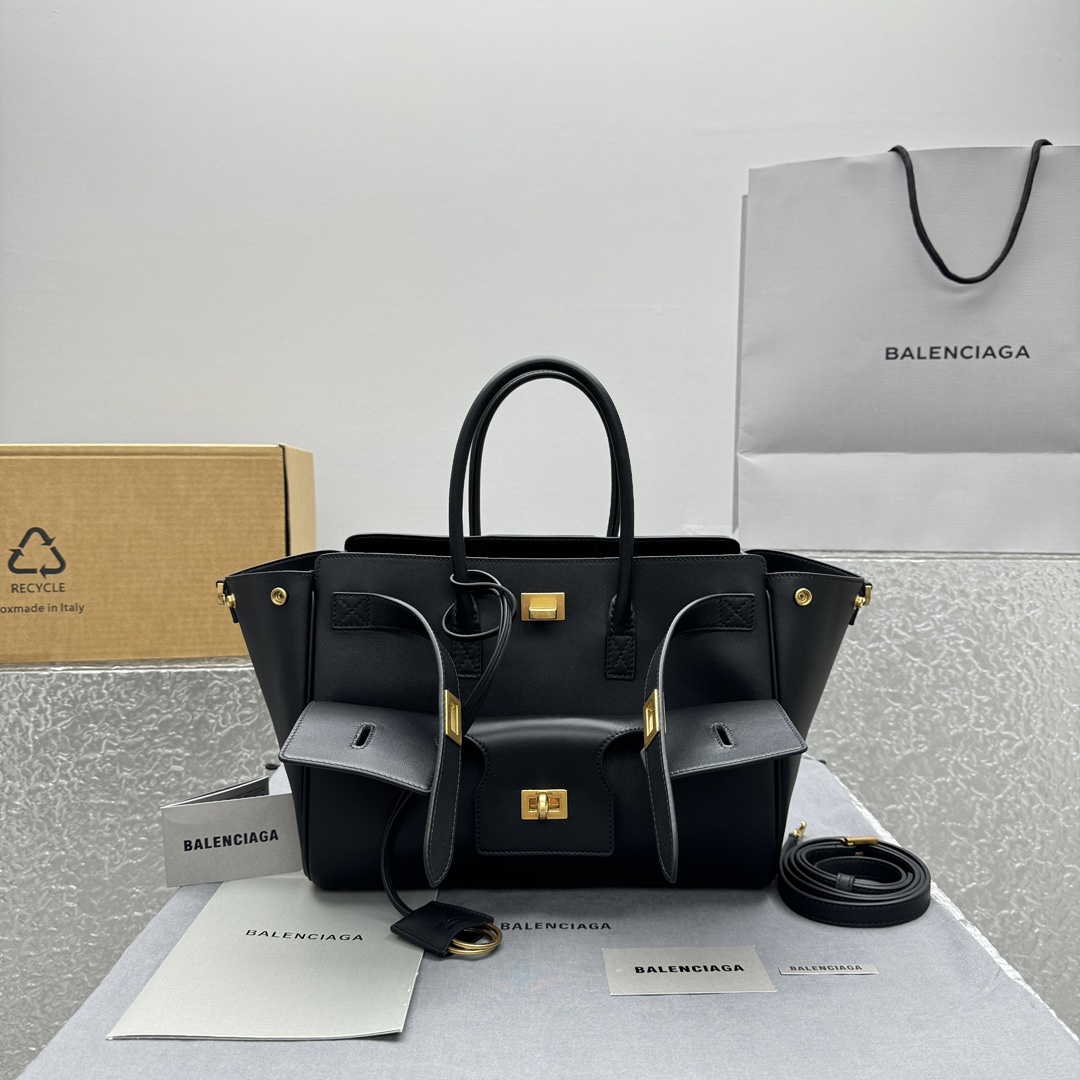 Balenciaga Bel Air Small Carry All Bag in black - DesignerGu