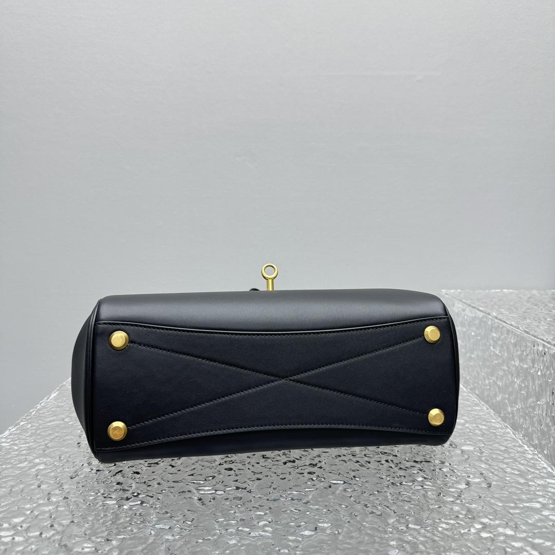 Balenciaga Bel Air Small Carry All Bag in black - DesignerGu