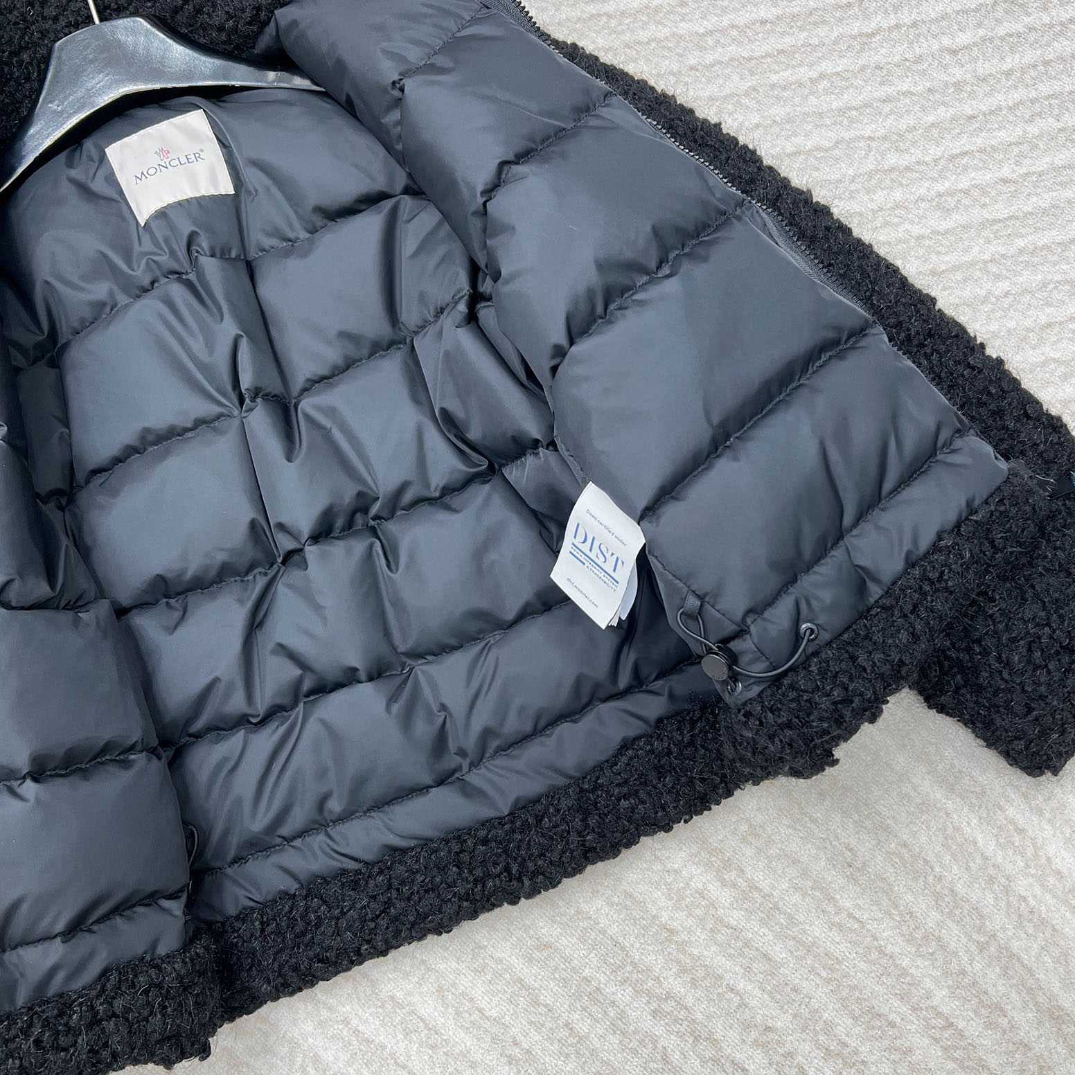 Moncler Bridoire Short Down Jacket - DesignerGu