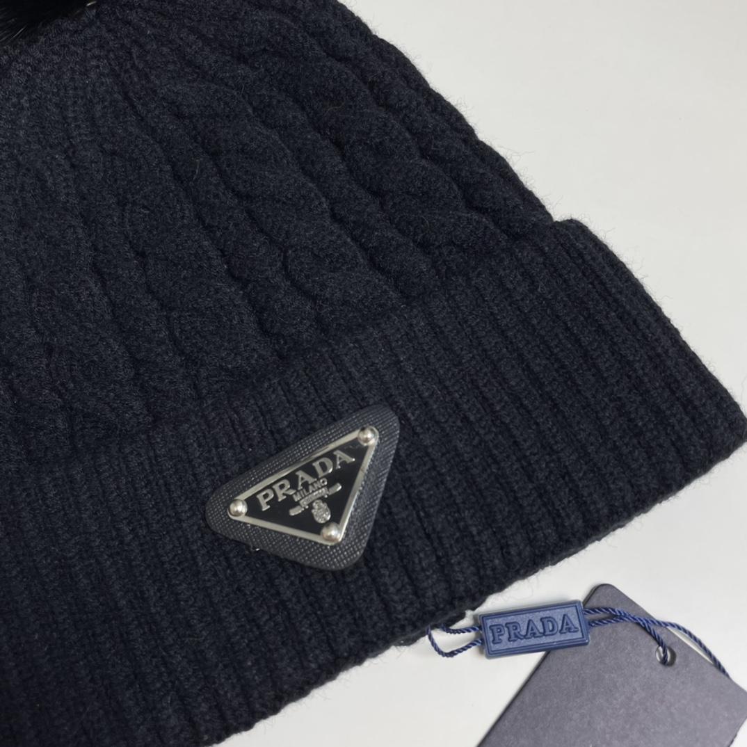 Prada Beanie - DesignerGu