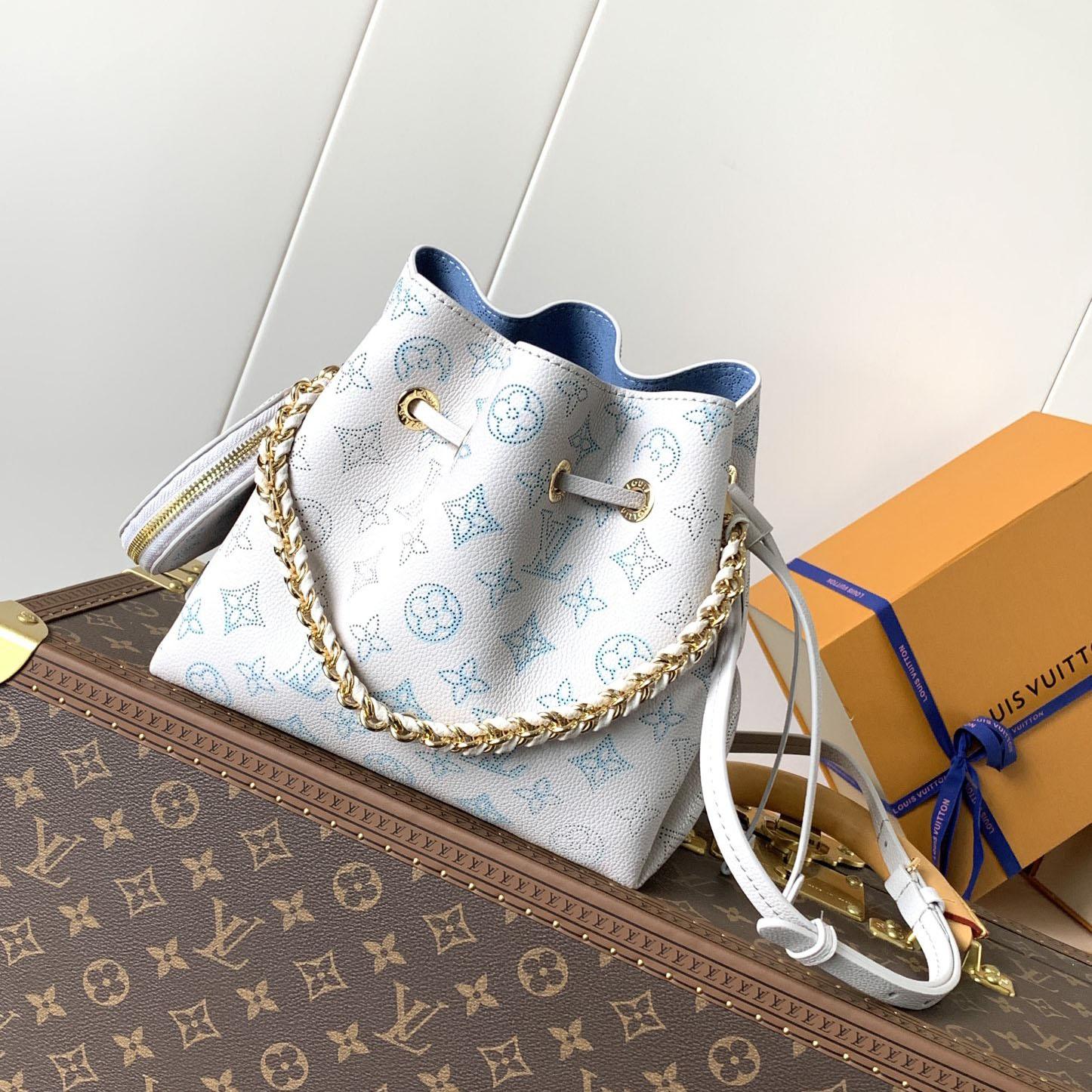 Louis Vuitton Bella Tote  M12127 - DesignerGu