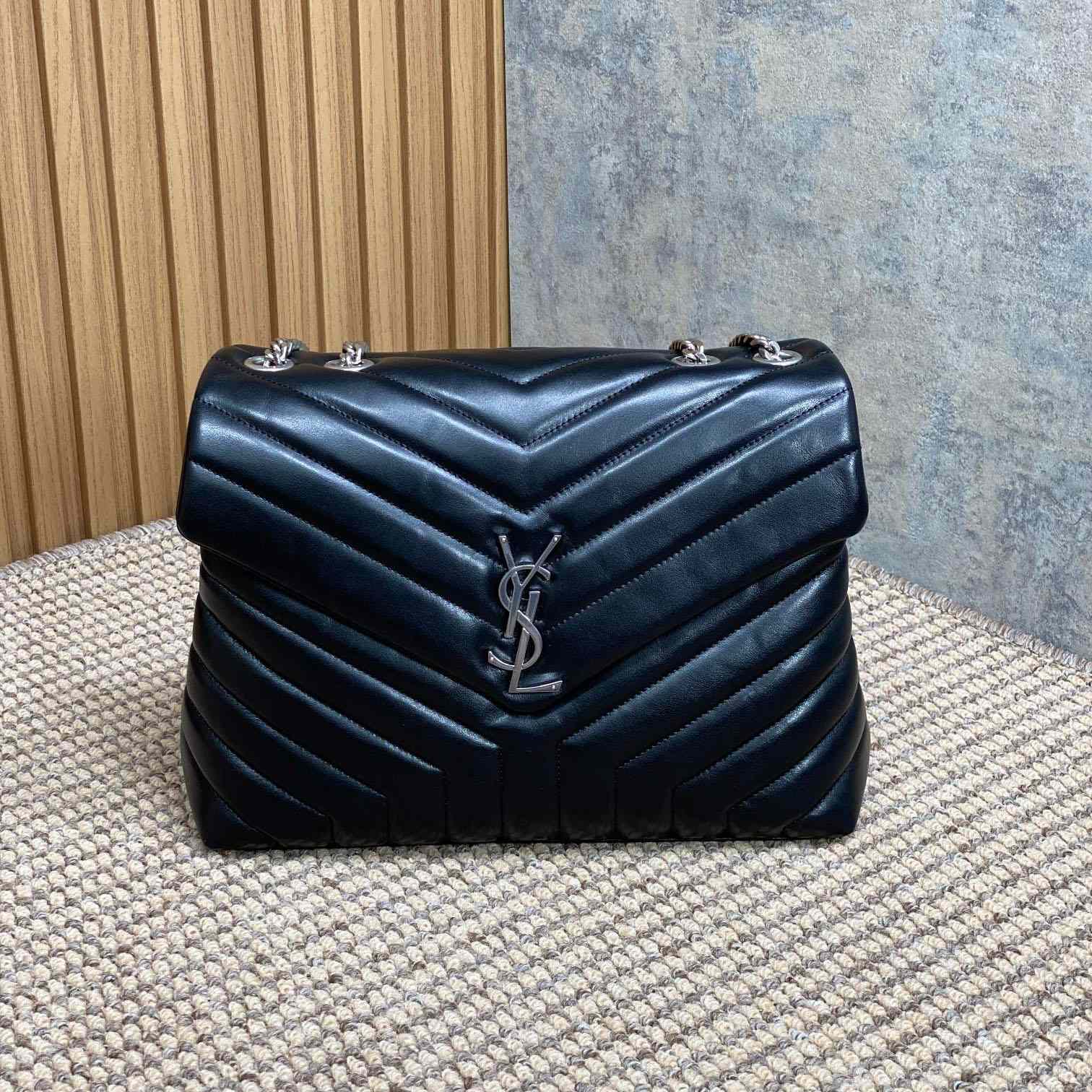 Saint Laurent Loulou Shoulder Bag   32x22x11cm - DesignerGu