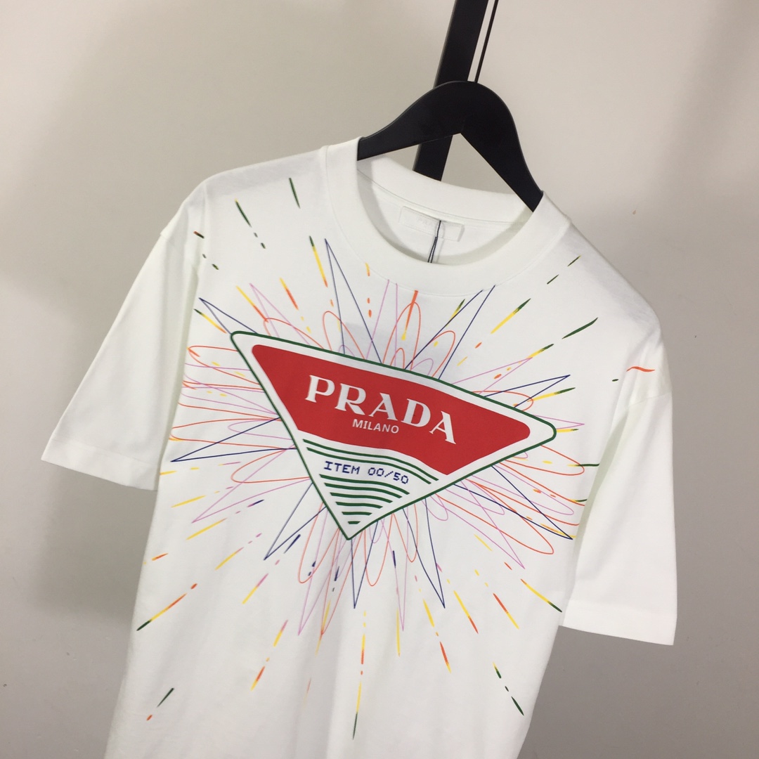 Prada Logo T-Shirt - DesignerGu