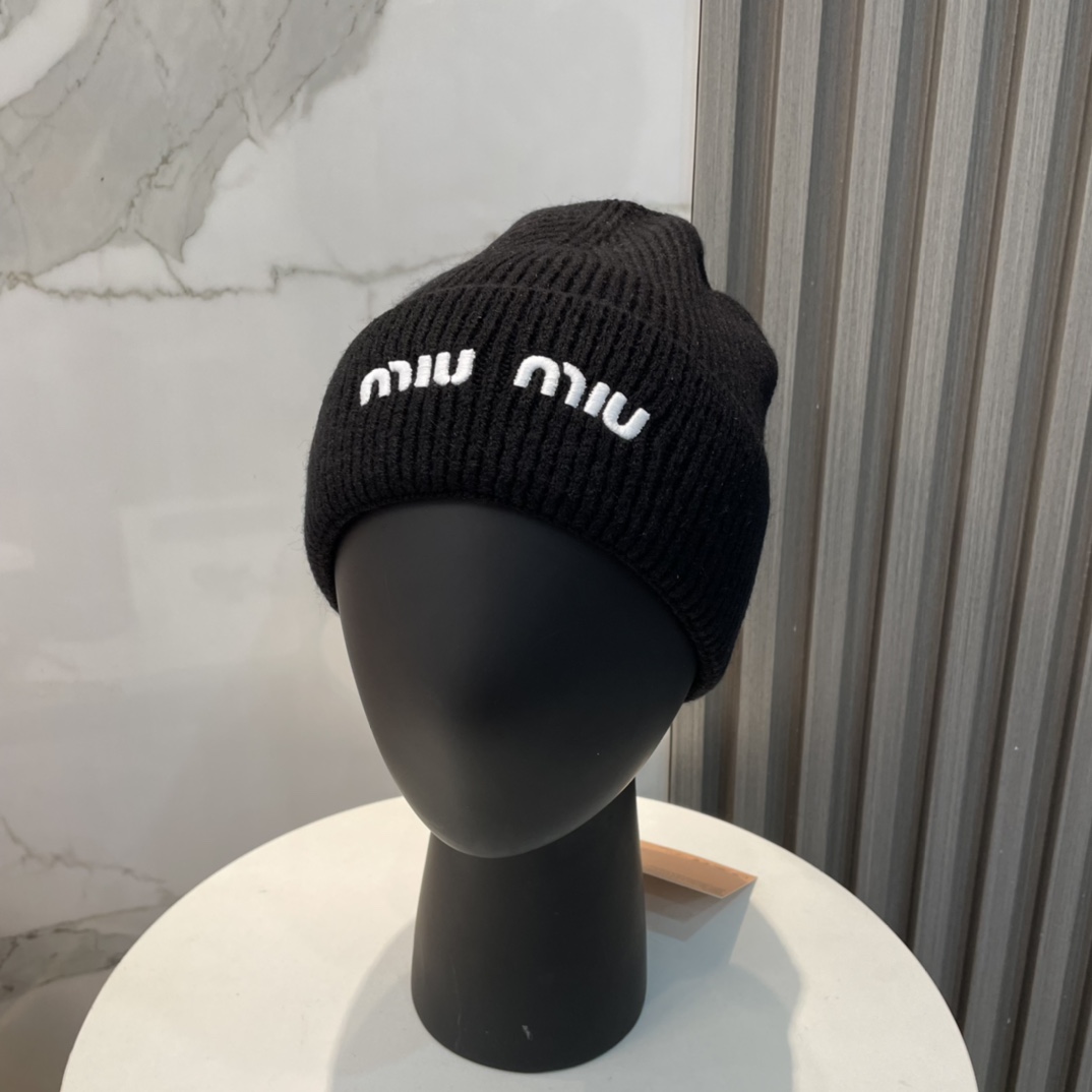 Miu Miu  Beanie  - DesignerGu