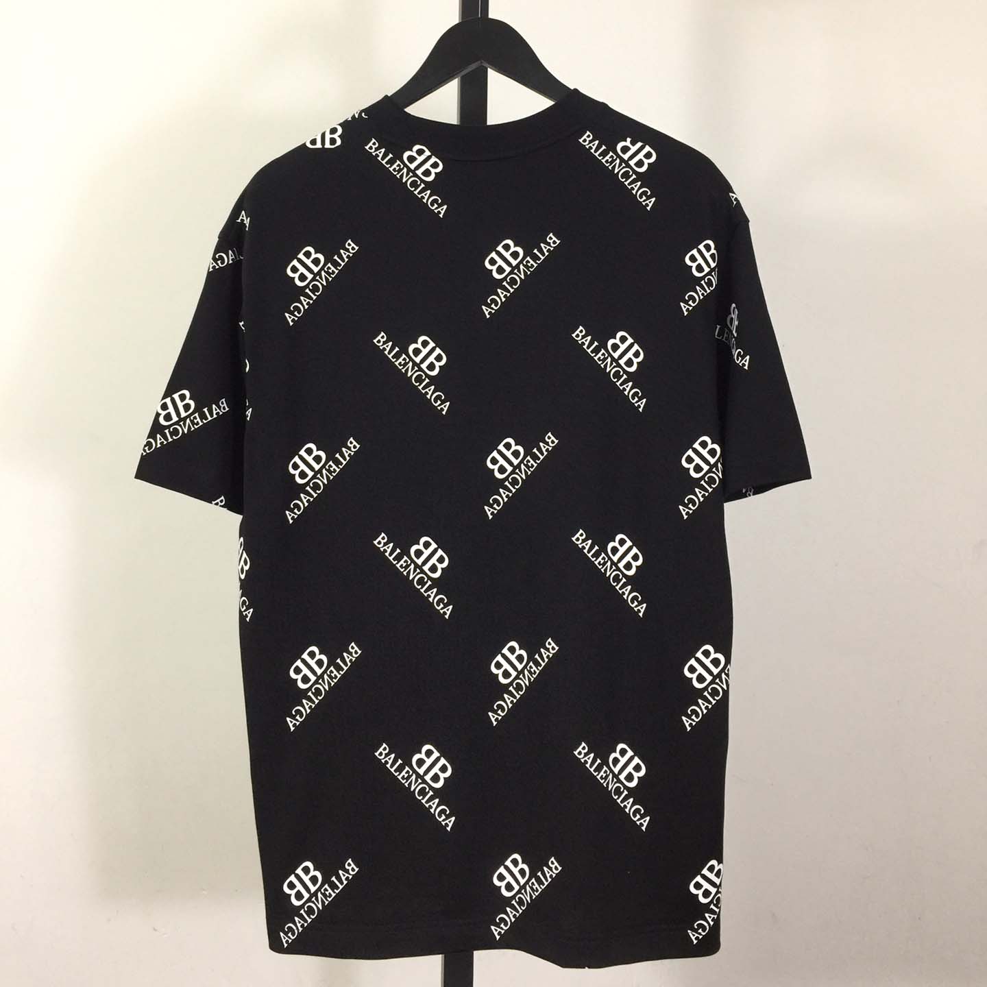 Balenciaga Logo T-Shirt - DesignerGu