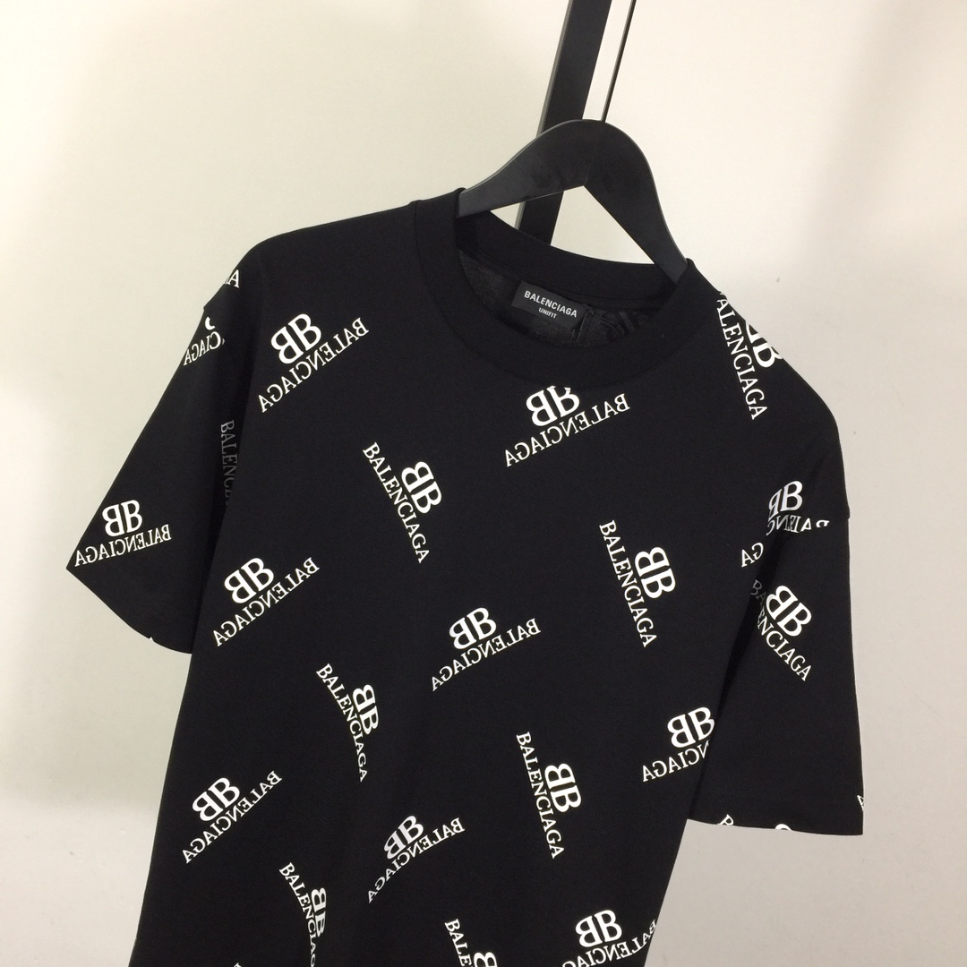 Balenciaga Logo T-Shirt - DesignerGu