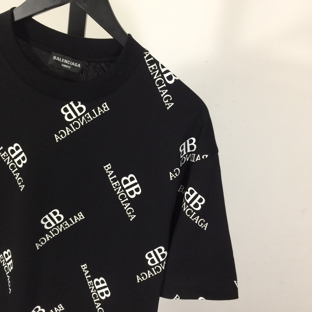 Balenciaga Logo T-Shirt - DesignerGu