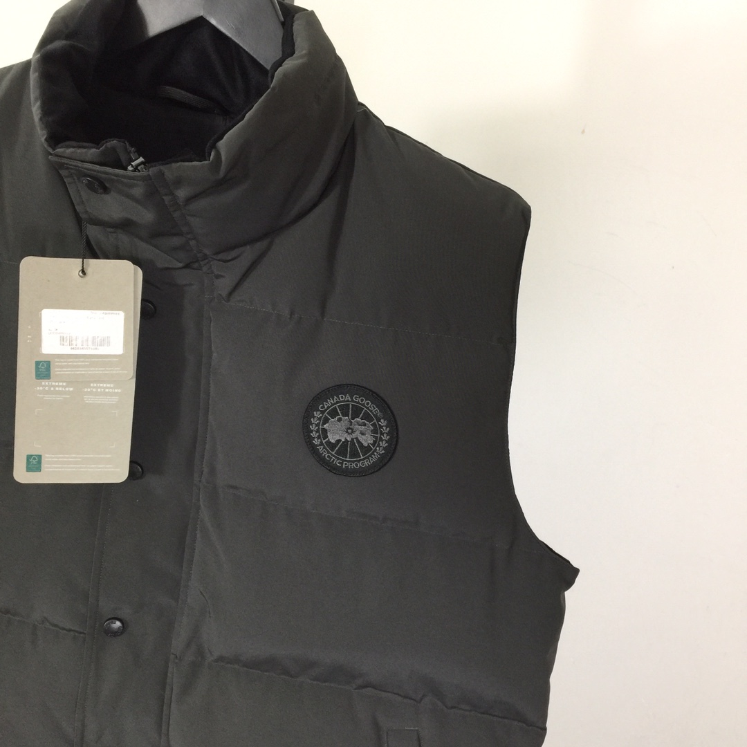 Canada Goose Black Label Down Vest - DesignerGu