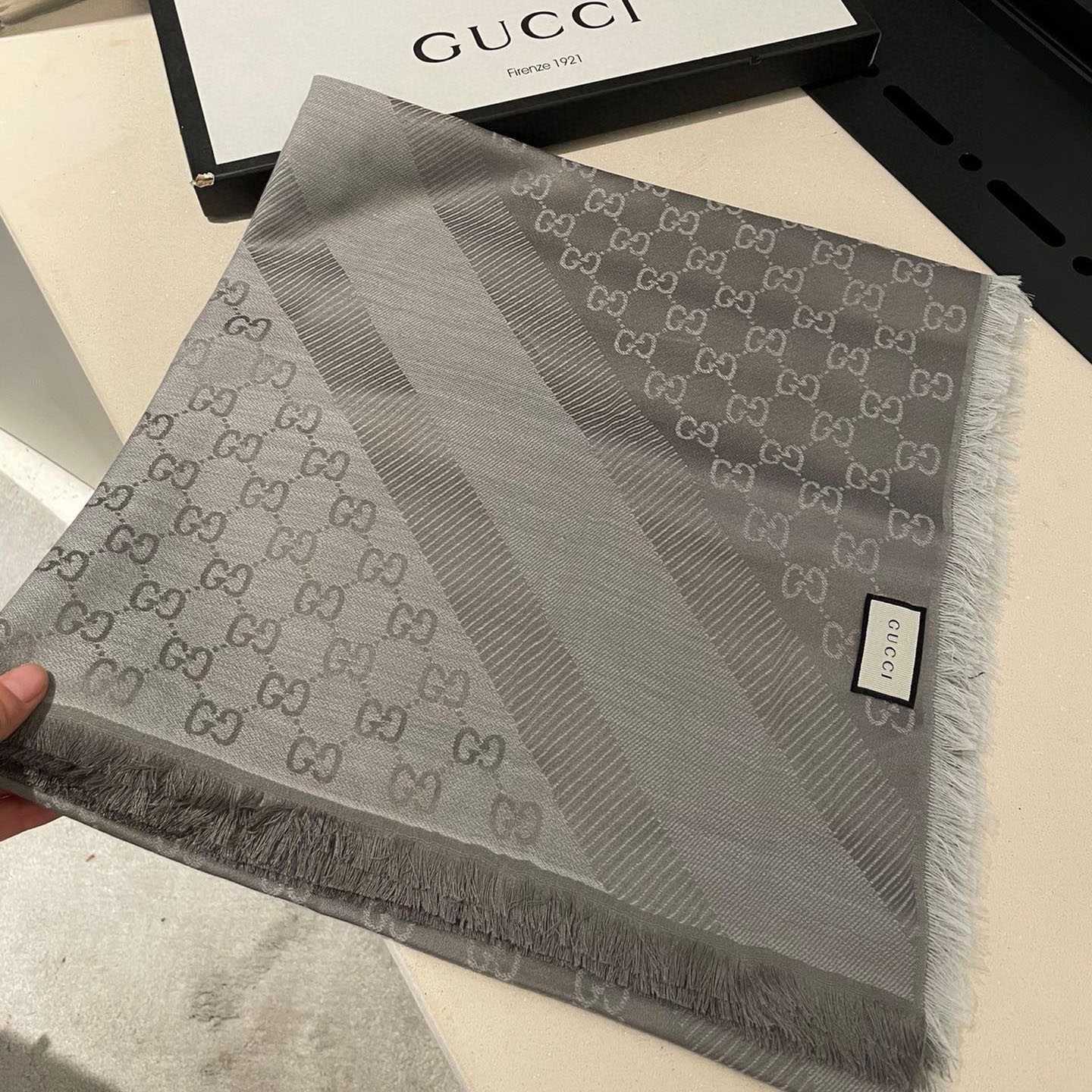 Louis Vuitton Square  - DesignerGu