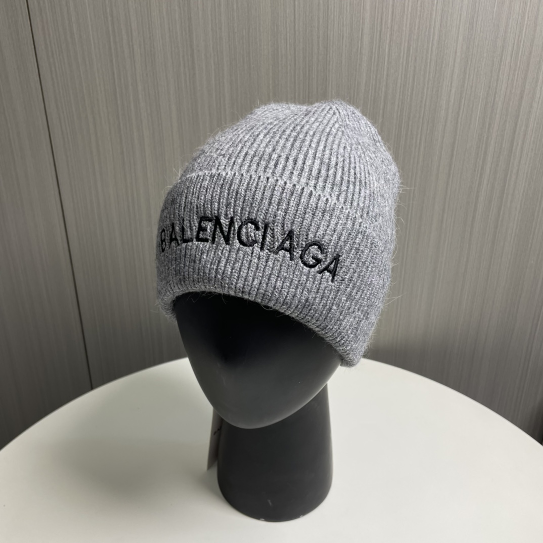 Balenciag Beanie  - DesignerGu