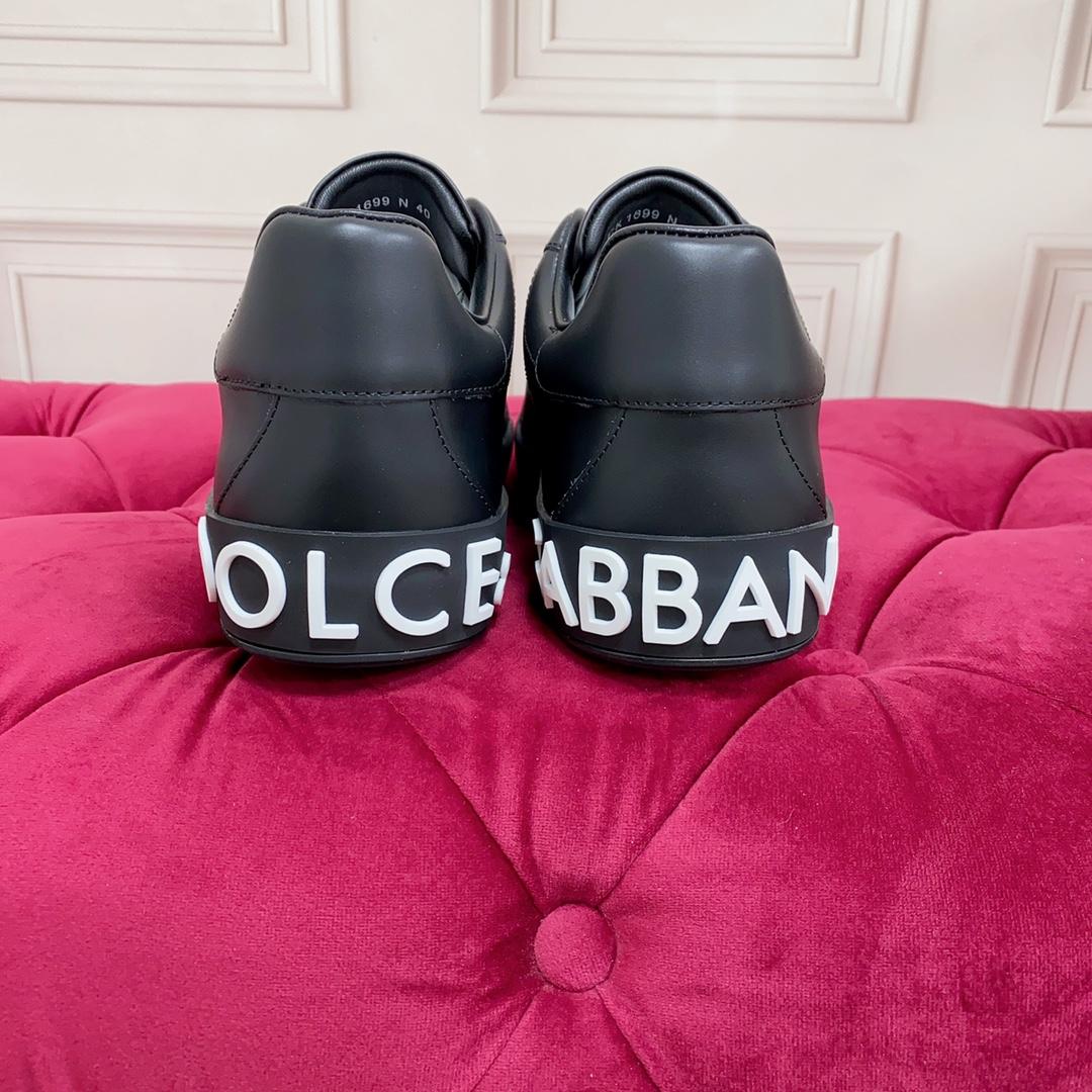 Dolce & Gabbana Logo Printed Portofino Sneakers - DesignerGu