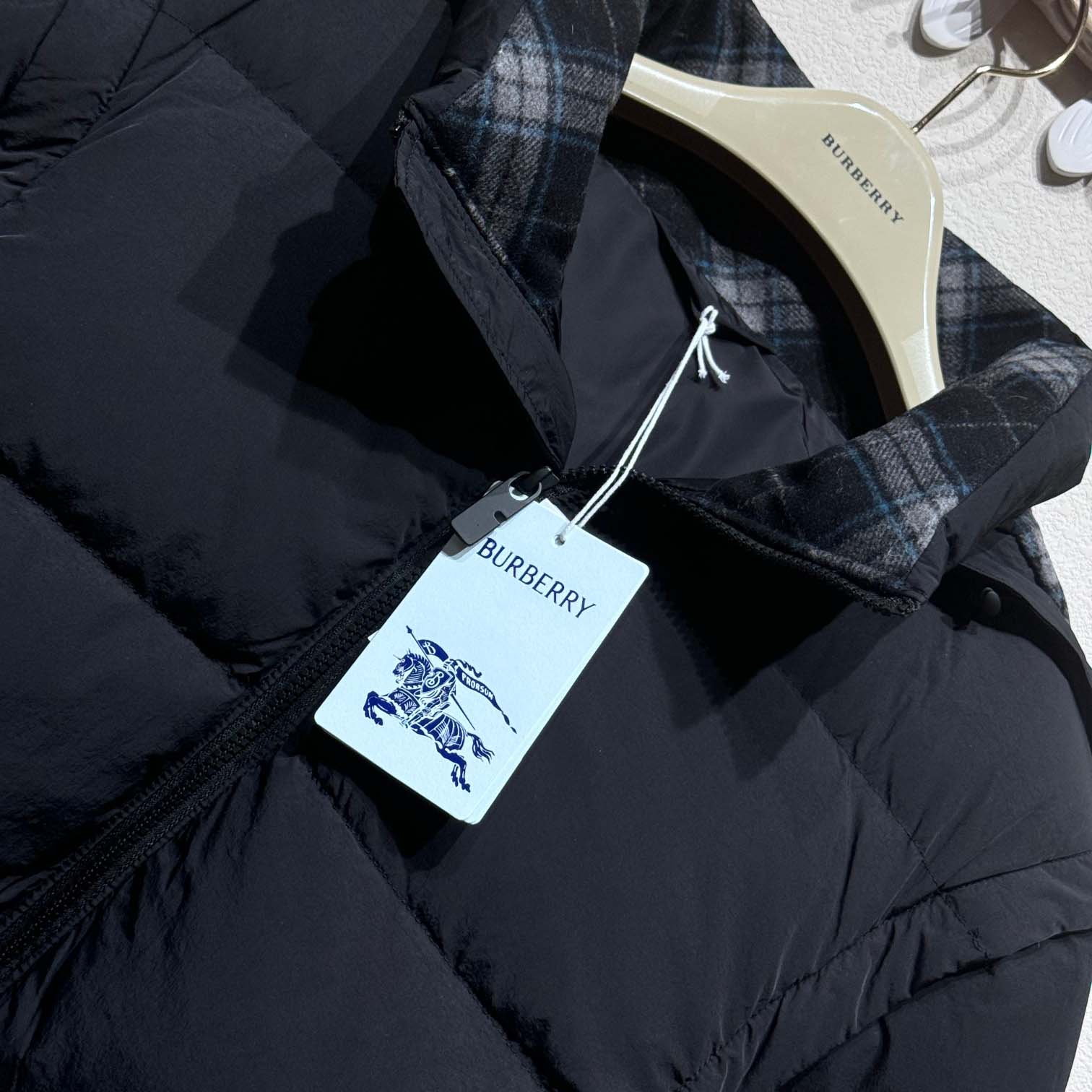 Burberry Detachable Sleeve Nylon Bideford Puffer Jacket - DesignerGu