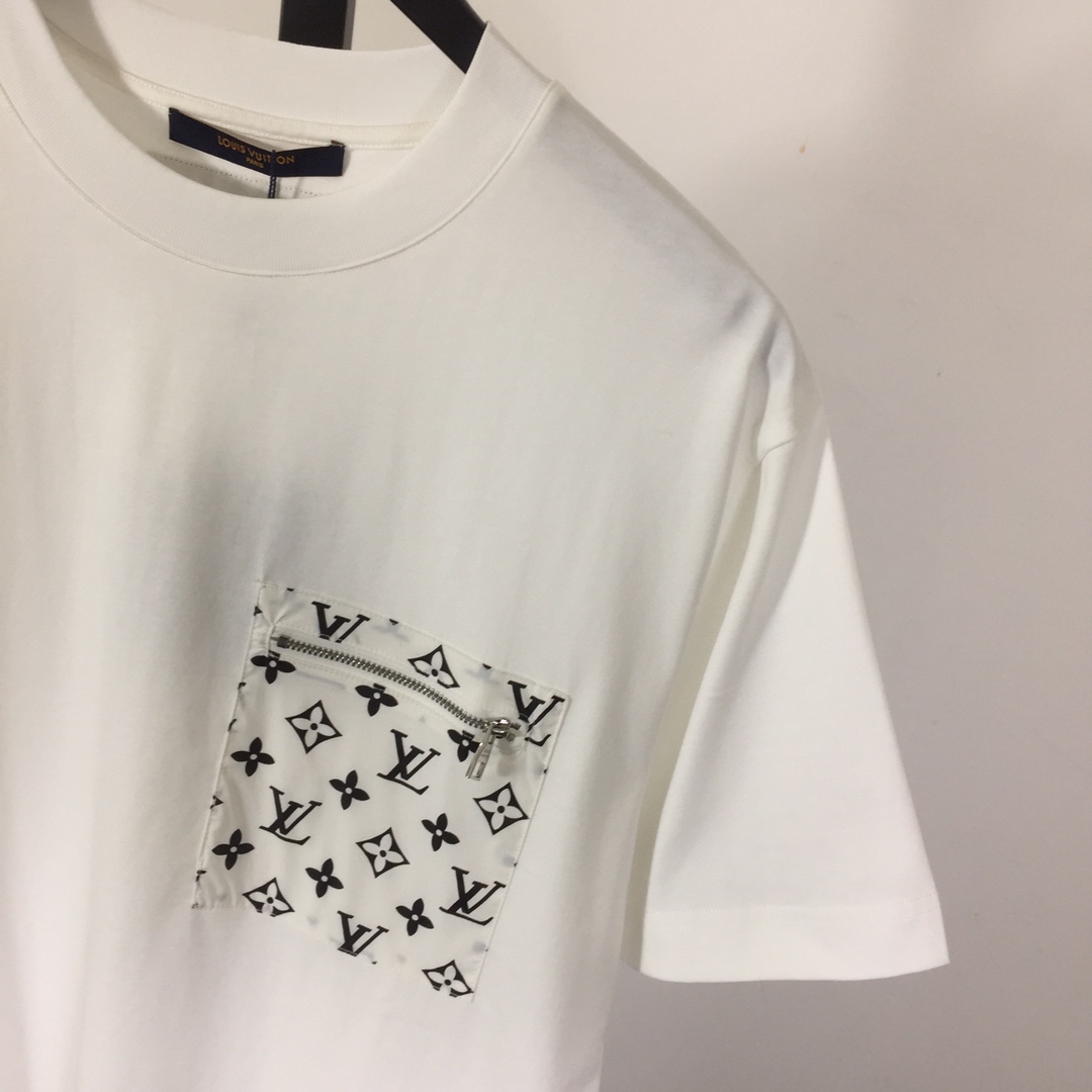 Louis Vuitton Cotton T-Shirt - DesignerGu