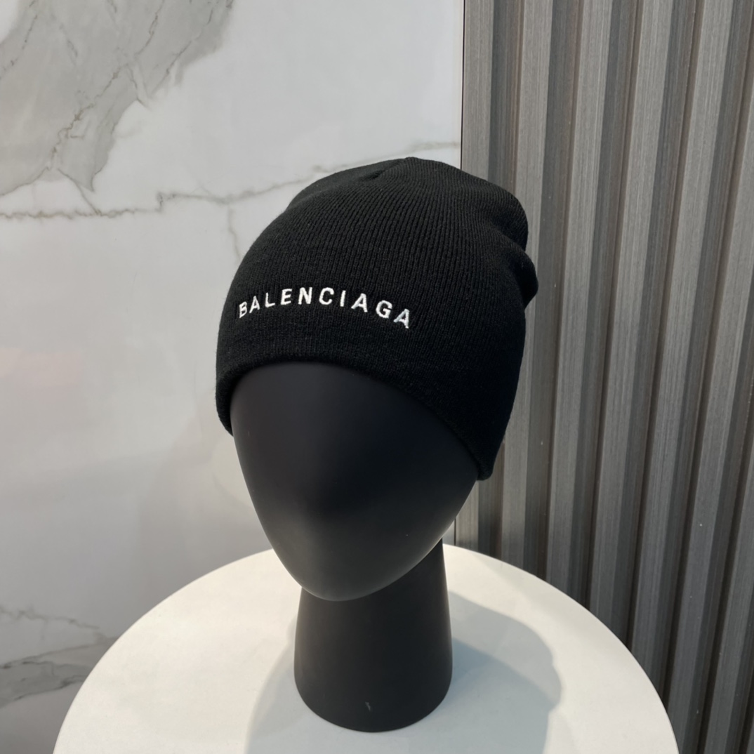 Balenciag Beanie  - DesignerGu