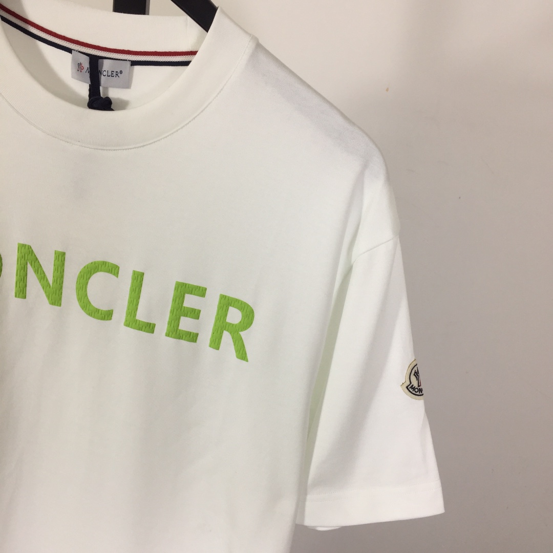 Moncler Logo T-Shirt - DesignerGu