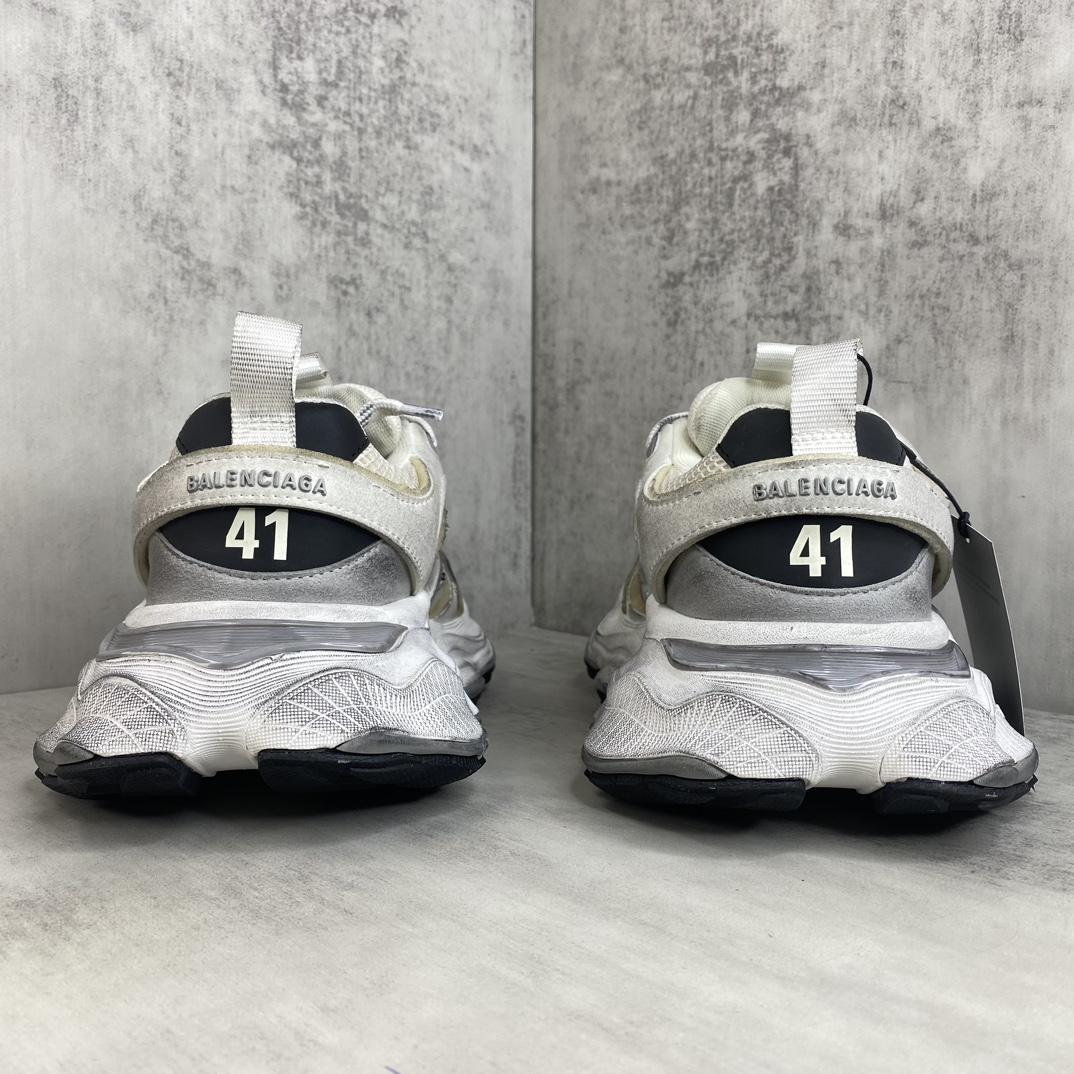 Balenciaga Cargo Sneaker - DesignerGu