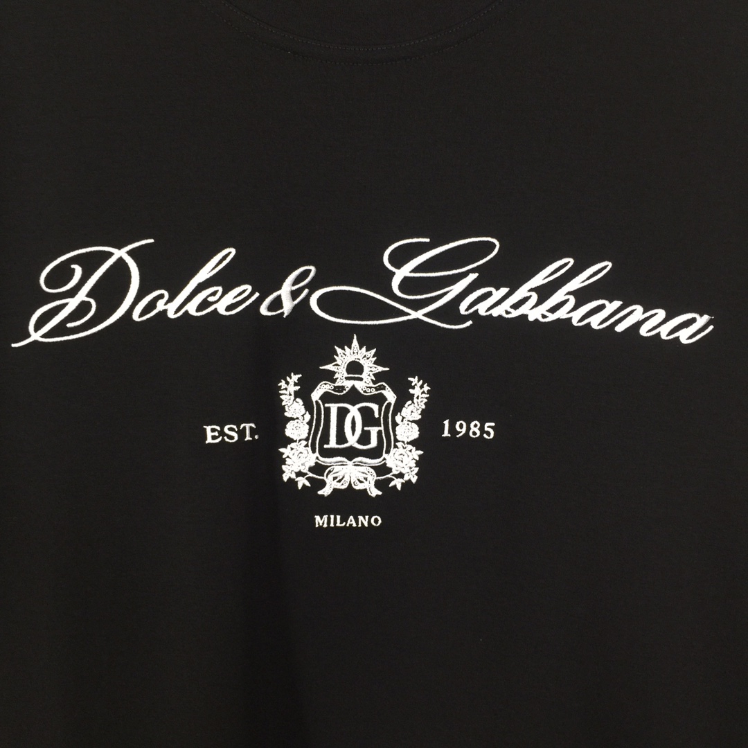 Dolce & Gabbana Logo T-Shirt - DesignerGu