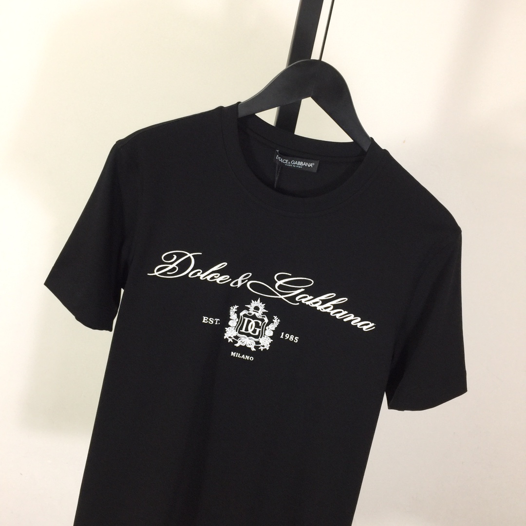 Dolce & Gabbana Logo T-Shirt - DesignerGu