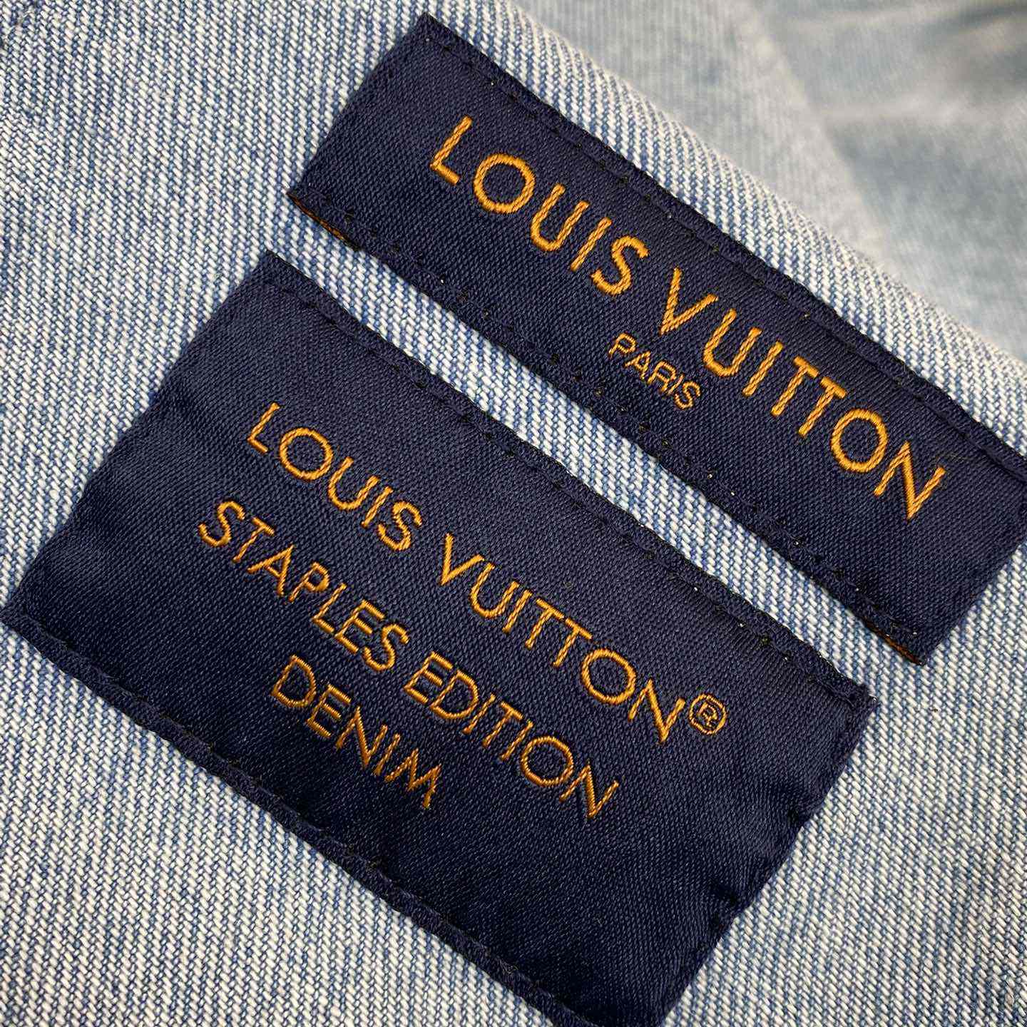 Louis Vuitton Short-Sleeved Denim Shirt  1AGJOP - DesignerGu