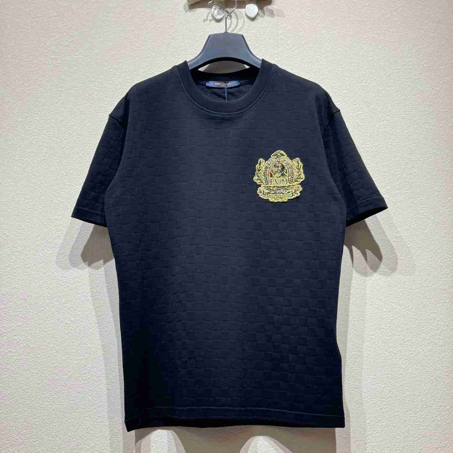 Louis Vuitton Signature Patch Cotton T-Shirt   1AGJZH - DesignerGu