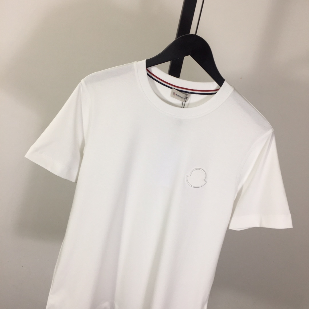 Moncler Logo T-Shirt - DesignerGu