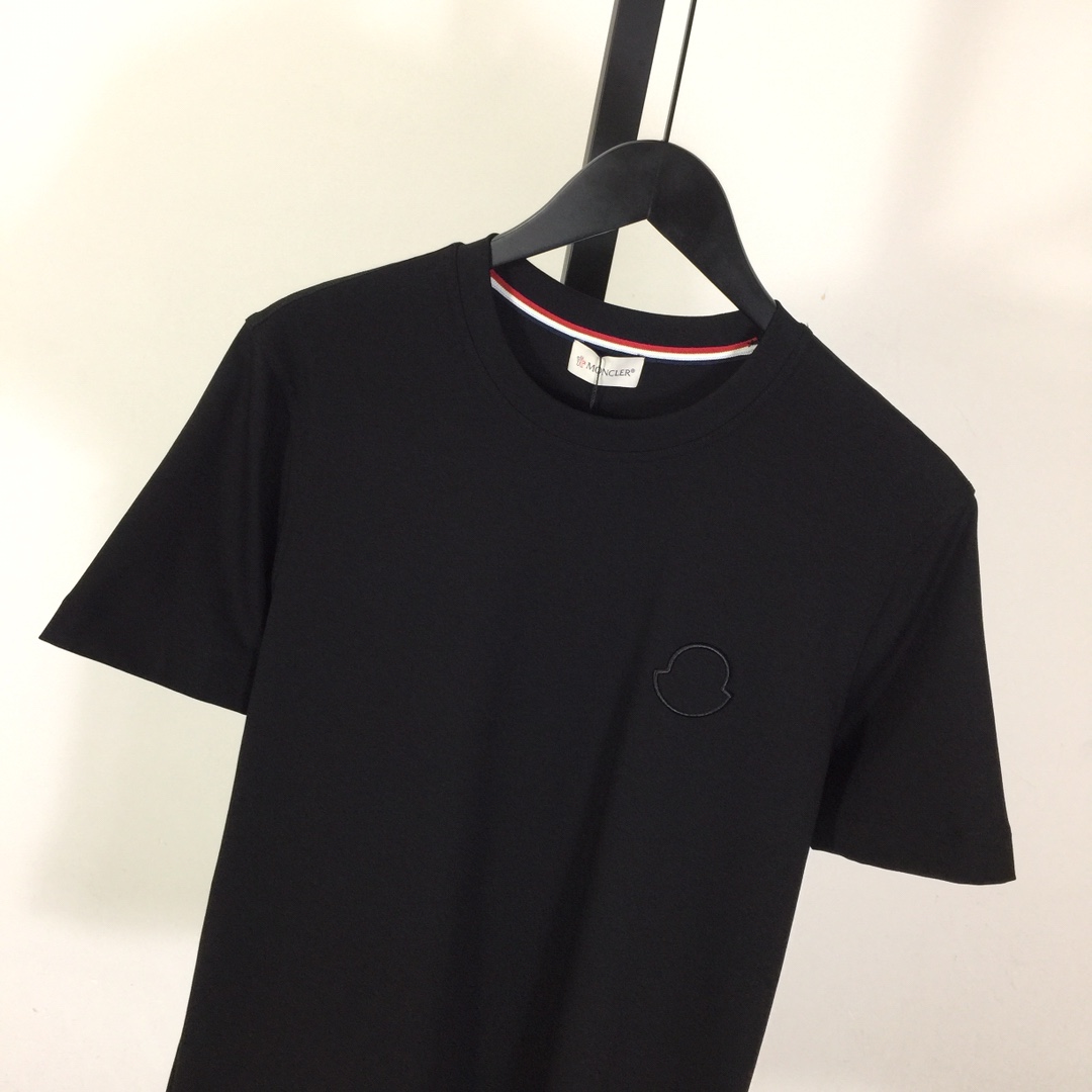 Moncler Logo T-Shirt - DesignerGu