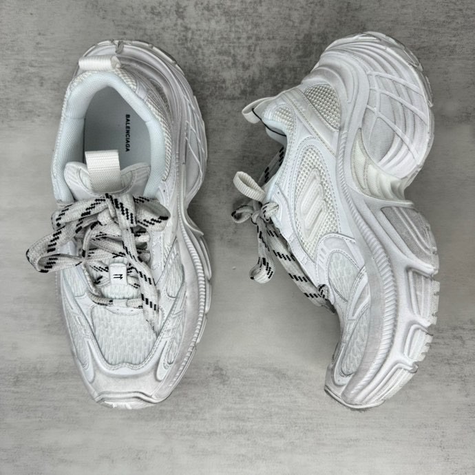 Balenciaga 6XL Sneaker In White - DesignerGu