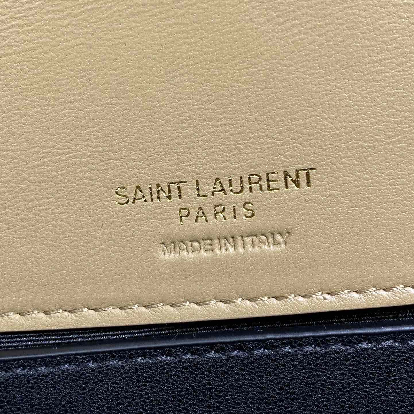 Saint Laurent Loulou Small In Matelasse Lambskin - DesignerGu