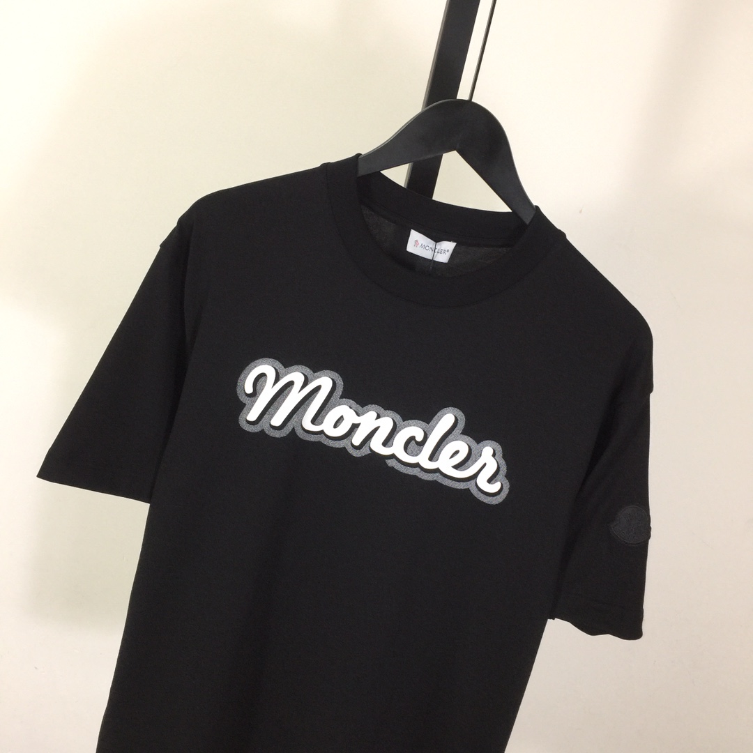 Moncler Logo T-Shirt - DesignerGu