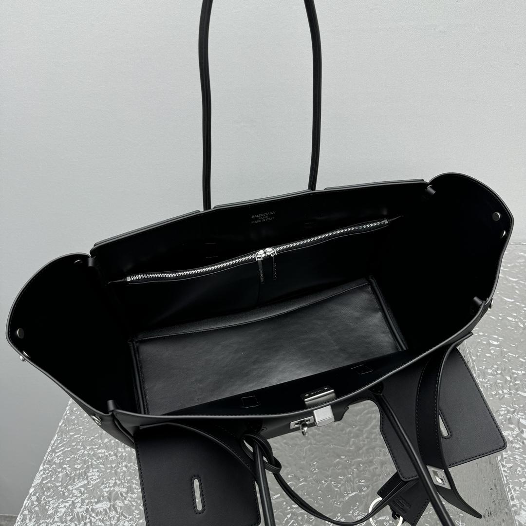 Balenciaga Bel Air Medium Carry All Bag In Black  - DesignerGu