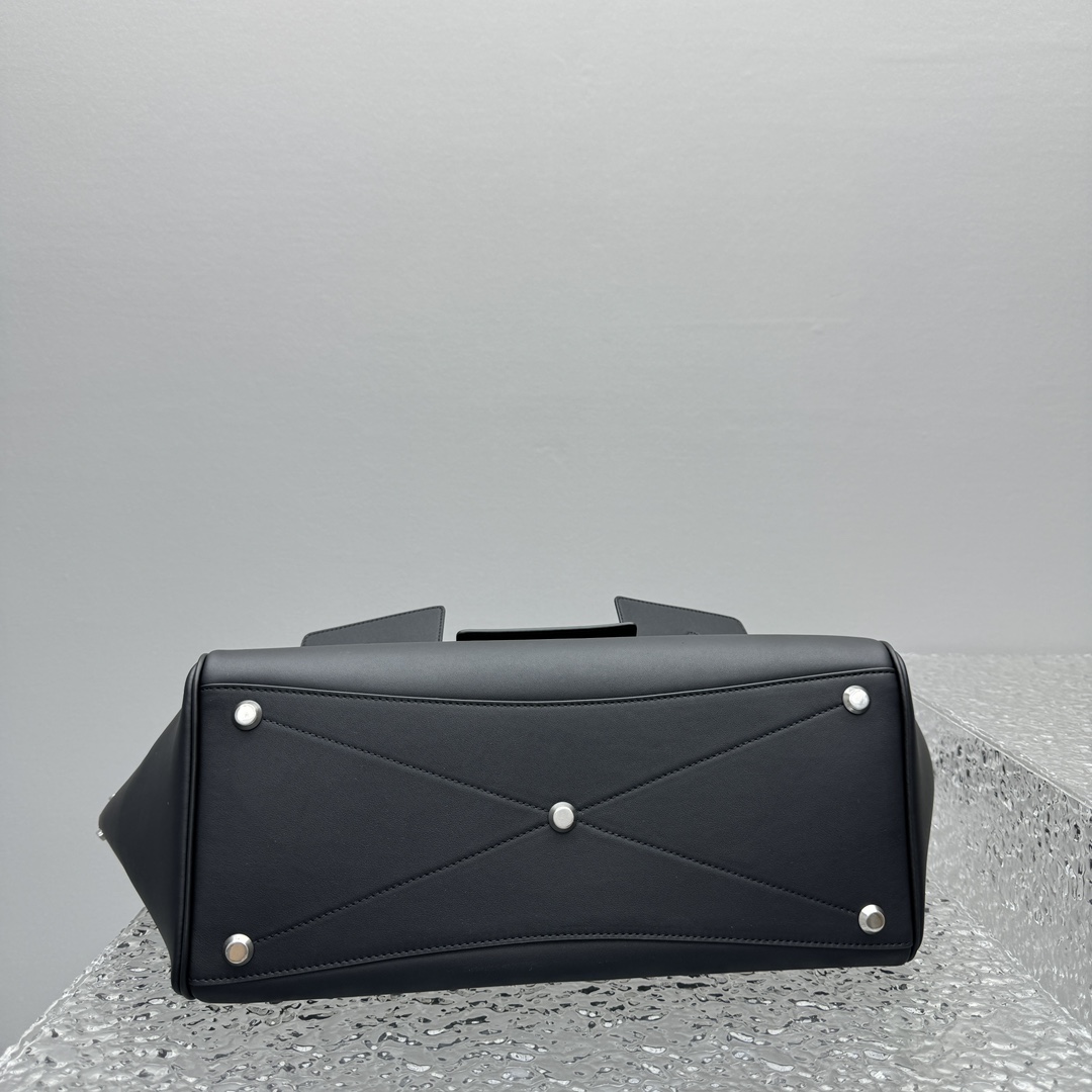 Balenciaga Bel Air Medium Carry All Bag In Black  - DesignerGu