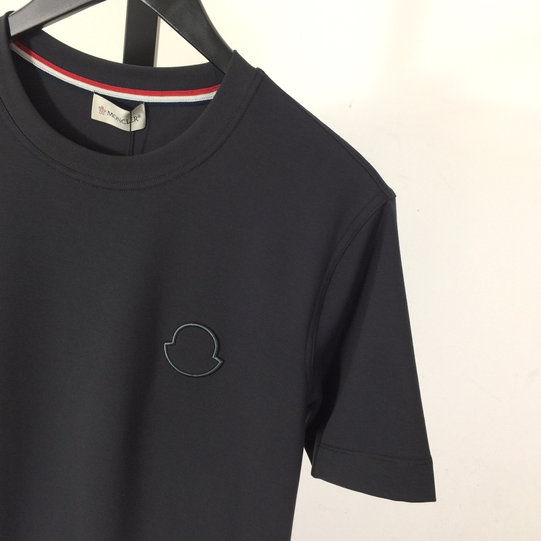 Moncler Logo T-Shirt - DesignerGu