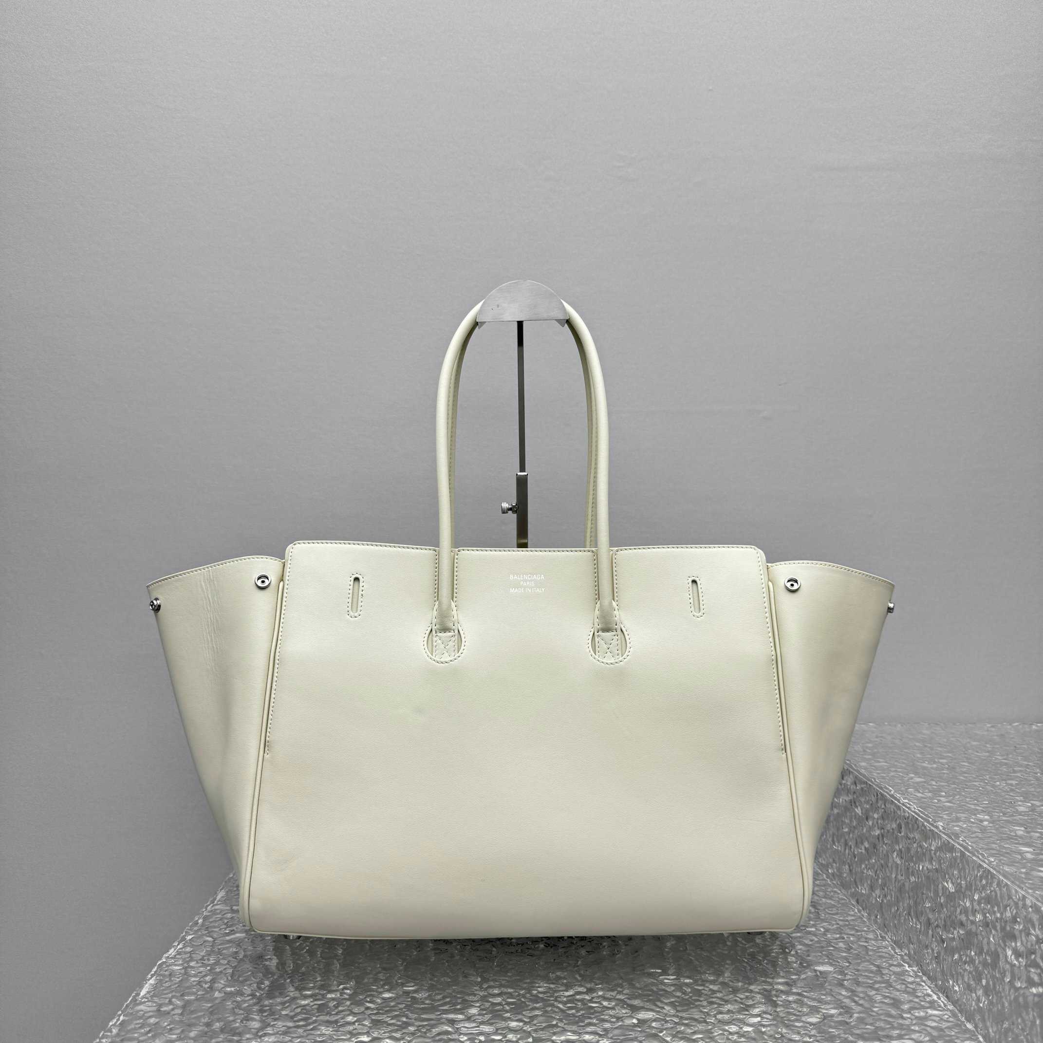 Balenciaga Bel Air Medium Carry All Bag In Soya - DesignerGu