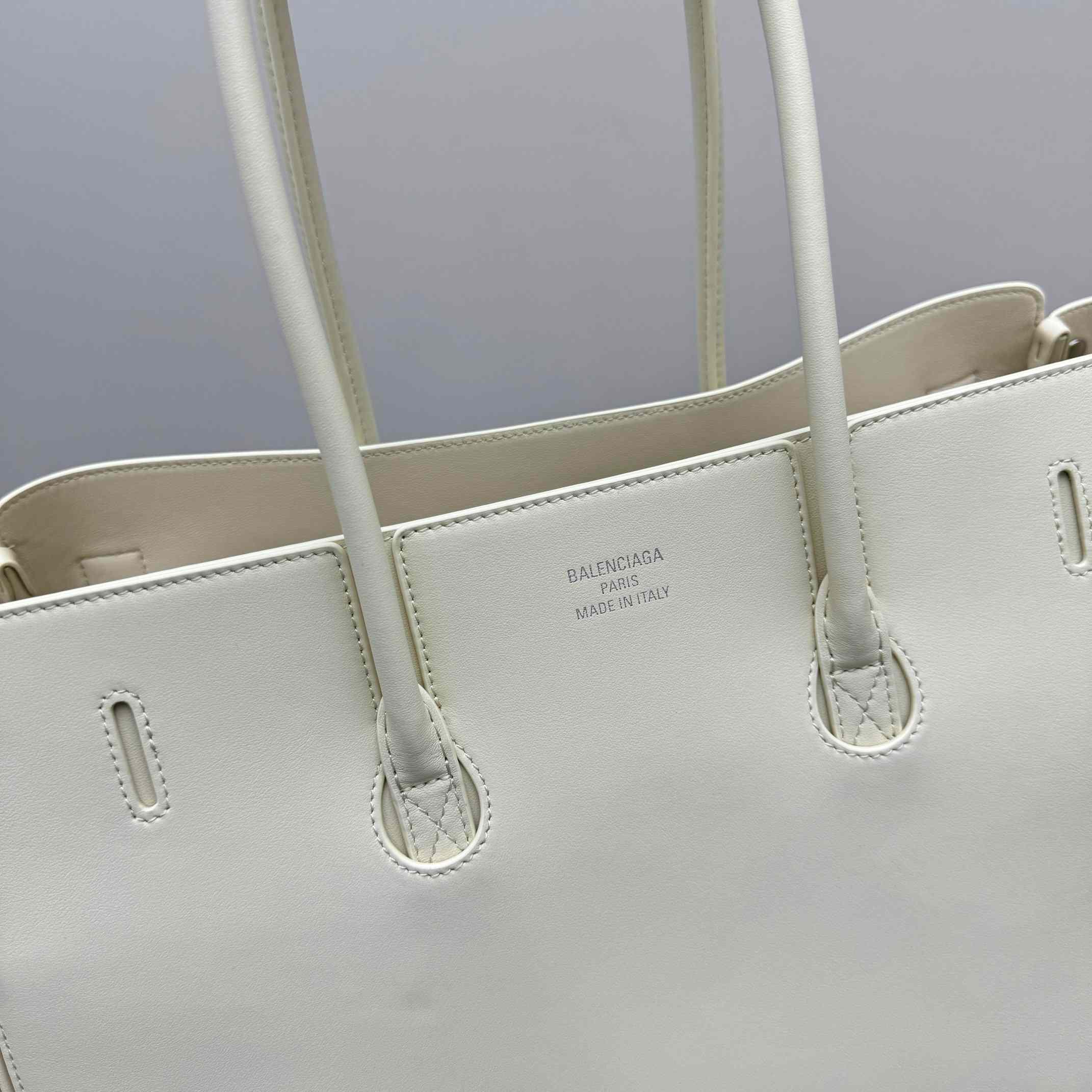 Balenciaga Bel Air Medium Carry All Bag In Soya - DesignerGu