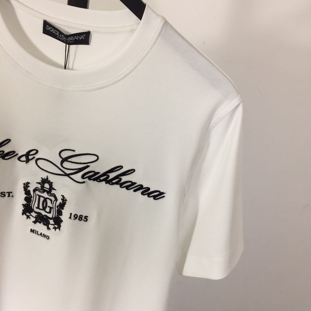 Dolce & Gabbana Logo T-Shirt - DesignerGu